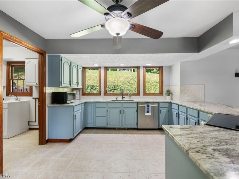 4866 Provens Drive, Akron, OH 44319 Photo 16