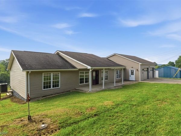 1484 Lake Washington Road, Washington, WV 26181
