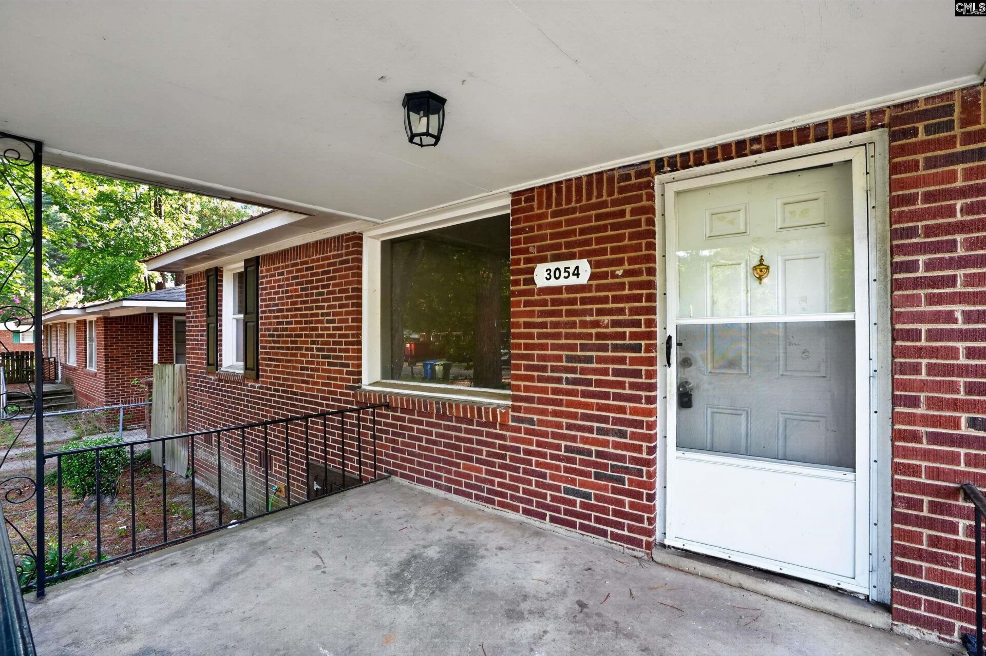 3054 Truman Street  Photo 5