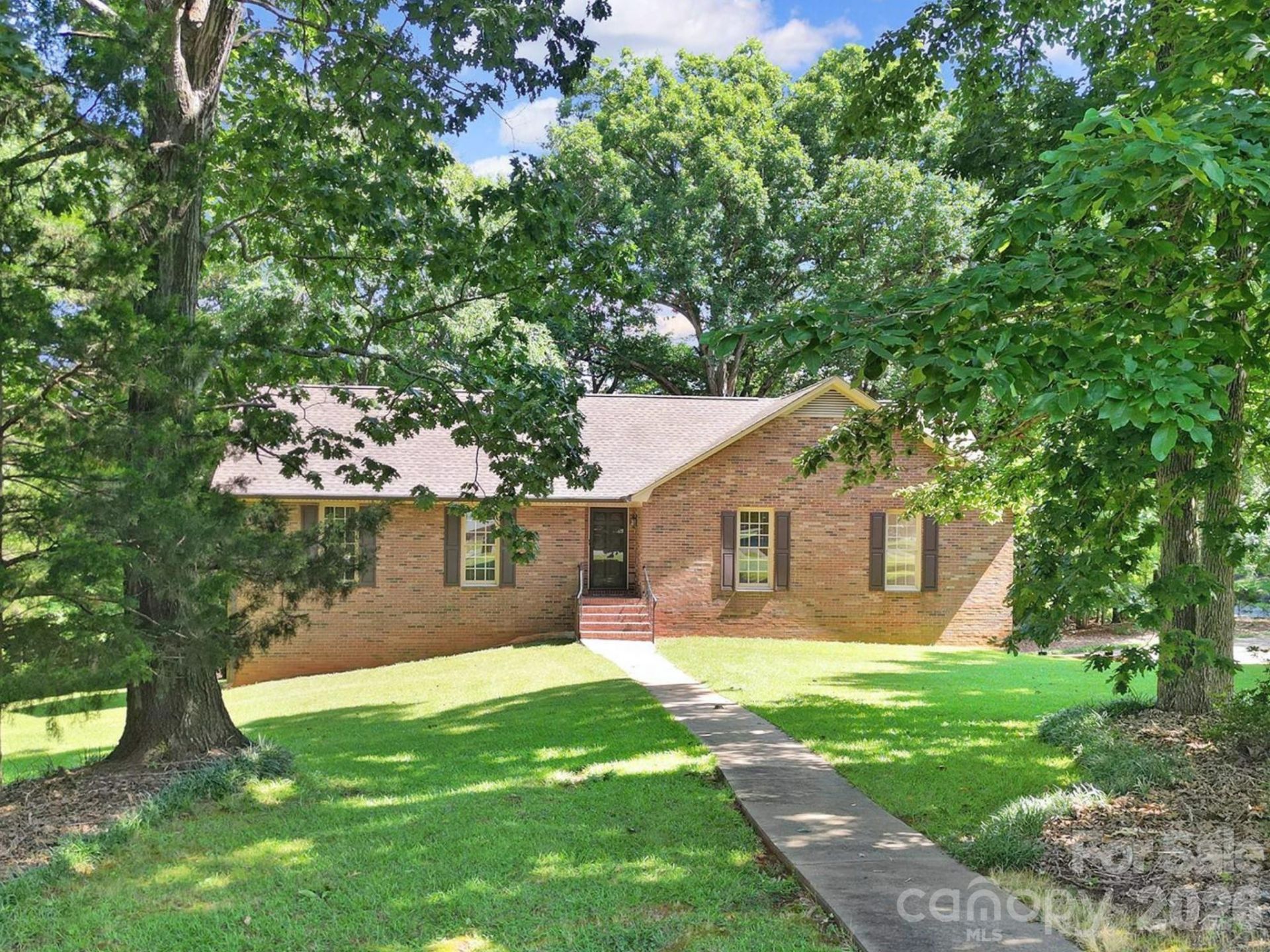 8927 Scarsdale Drive, Mint Hill, NC 28227 Main Photo