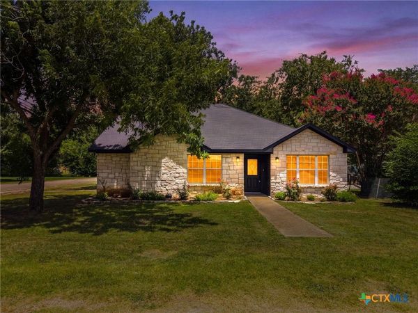 600 Garfield Street, McGregor, TX 76657