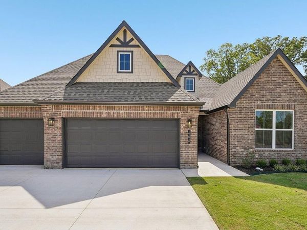606 W 83rd Street S, Tulsa, OK 74132