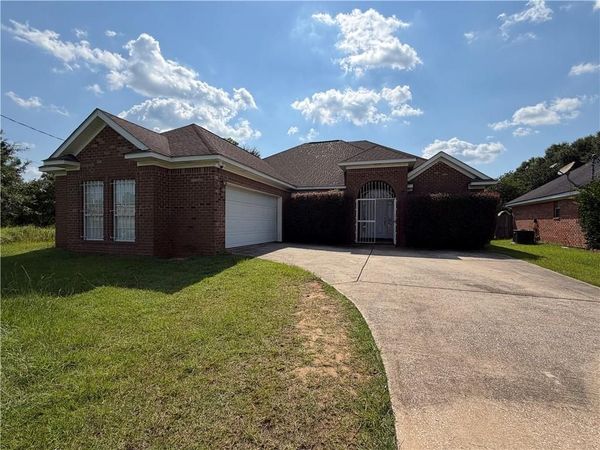 8592 Jeff Hamilton Road , Mobile, AL 36695