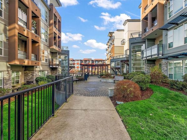 1018 Inverness Rd , Unit #301, Saanich, BC V8X 0B1
