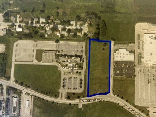 475 Riverstone Parkway, Kankakee, IL 60901