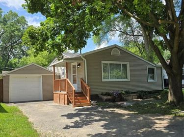 21411 Collingham Avenue, Farmington Hills, MI 48336