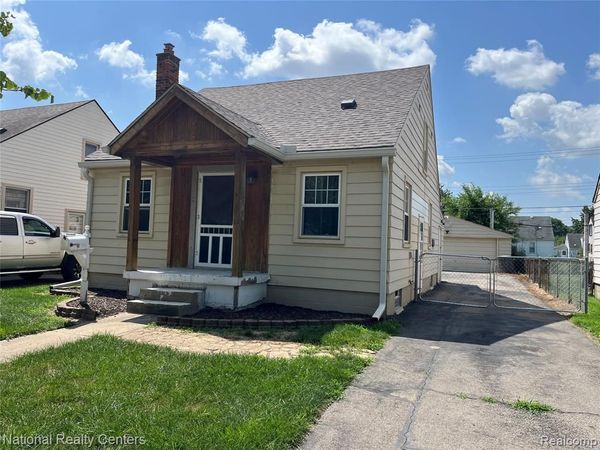 25711 Hopkins Street , Dearborn Heights, MI 48125