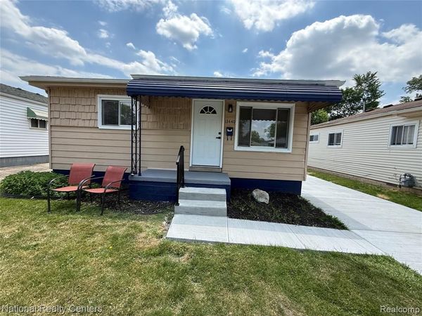 13440 Charlotte Avenue, Warren, MI 48089