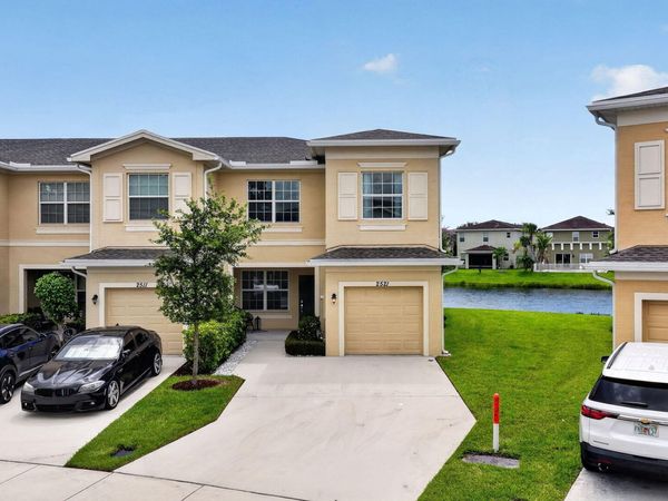 2521 NW Treviso Circle, Port St. Lucie, FL 34986