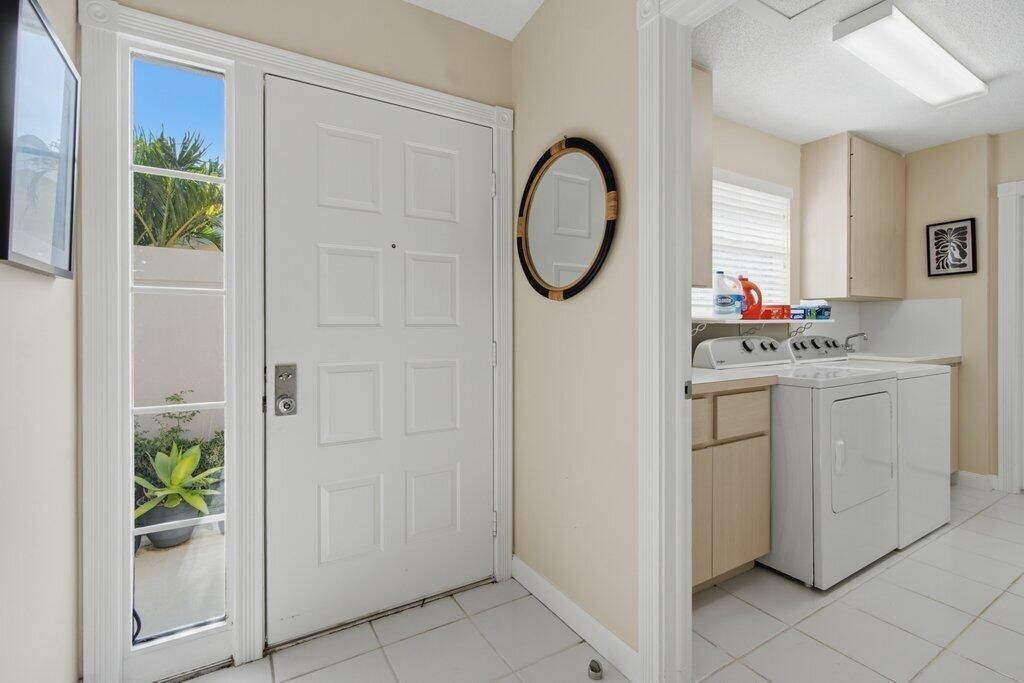 1301 NW Bentley Circle, Unit B, Port Saint Lucie, FL 34986 Photo
