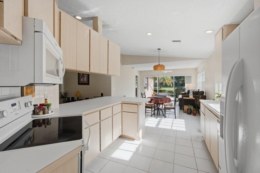 1301 NW Bentley Circle, Unit B, Port Saint Lucie, FL 34986 Photo