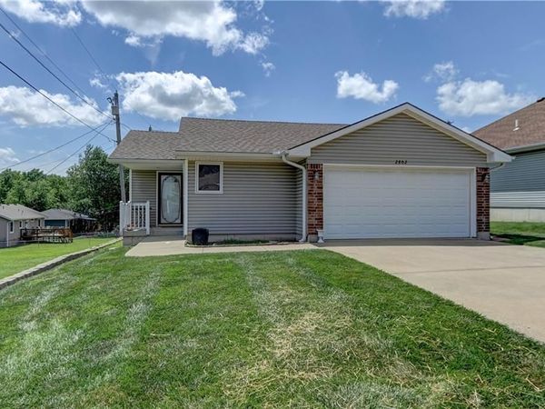 2802 Easton Street, Harrisonville, MO 64701