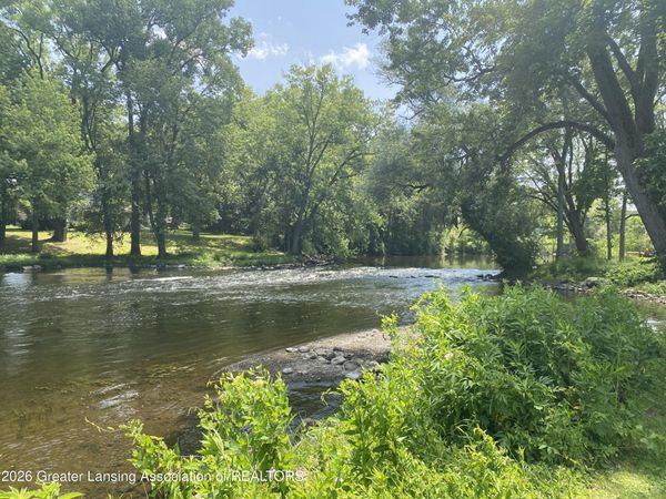 10810 Petrieville Highway, Eaton Rapids, MI 48827