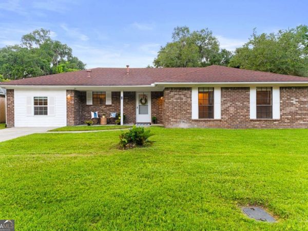 3 Mulberry Court, Savannah, GA 31406