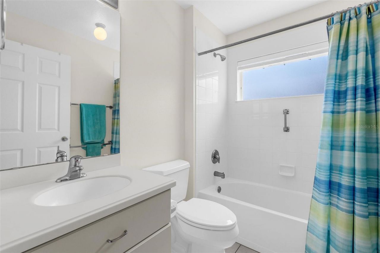 5524 Sir Churchill Drive , Leesburg, FL 34748 Photo