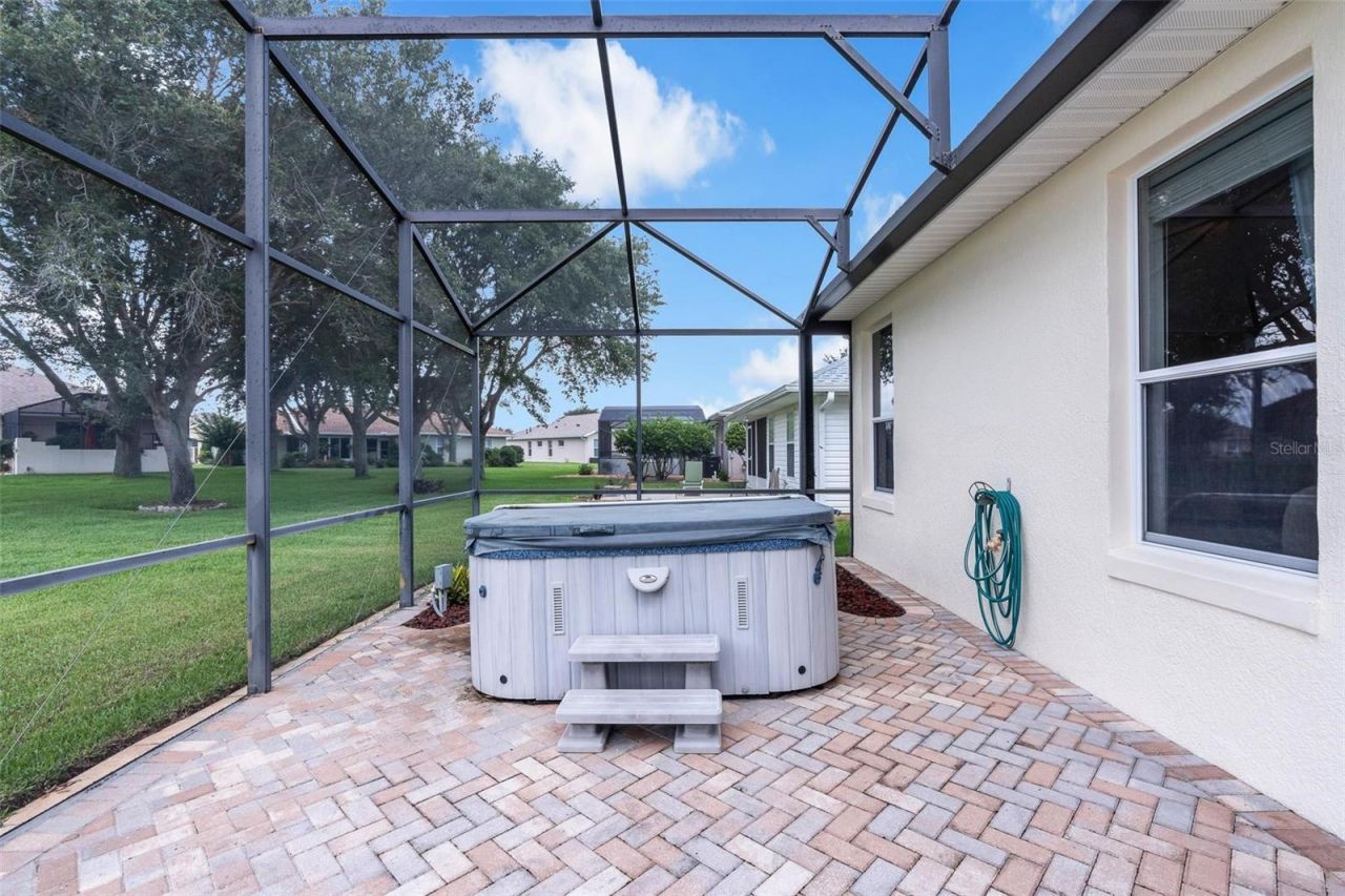 5524 Sir Churchill Drive , Leesburg, FL 34748 Photo