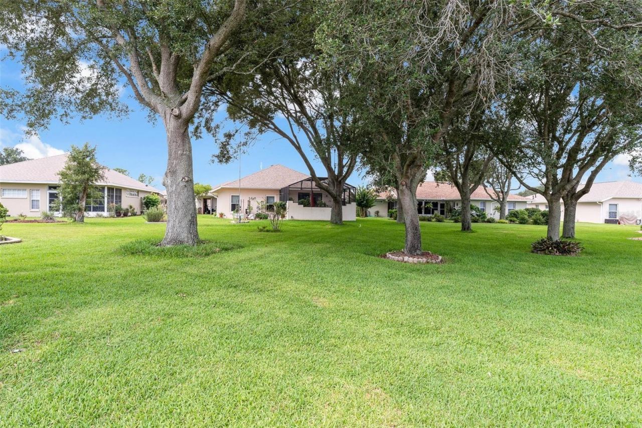 5524 Sir Churchill Drive , Leesburg, FL 34748 Photo