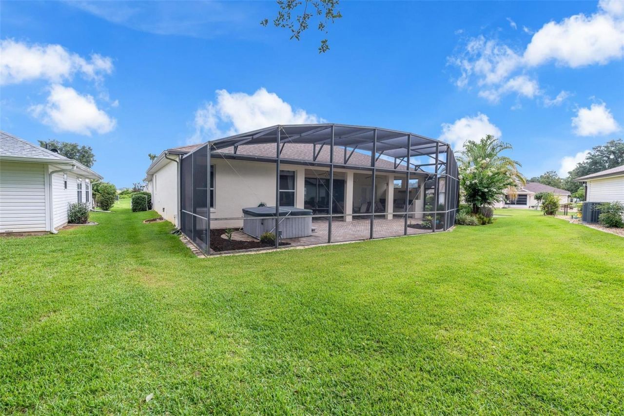 5524 Sir Churchill Drive , Leesburg, FL 34748 Photo