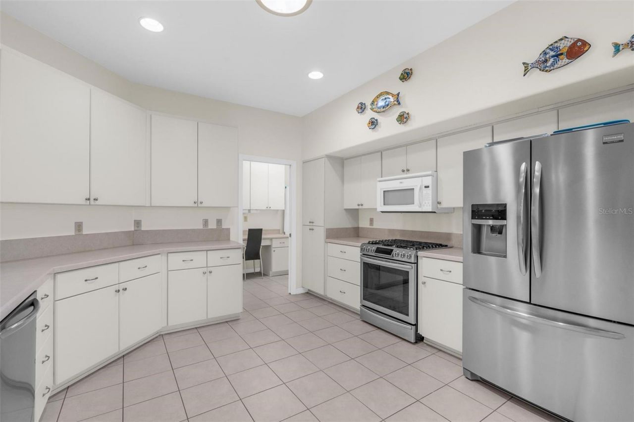 5524 Sir Churchill Drive , Leesburg, FL 34748 Photo