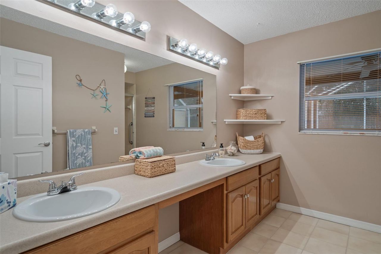 2292 Waterfall Drive, Spring Hill, FL 34608 Photo