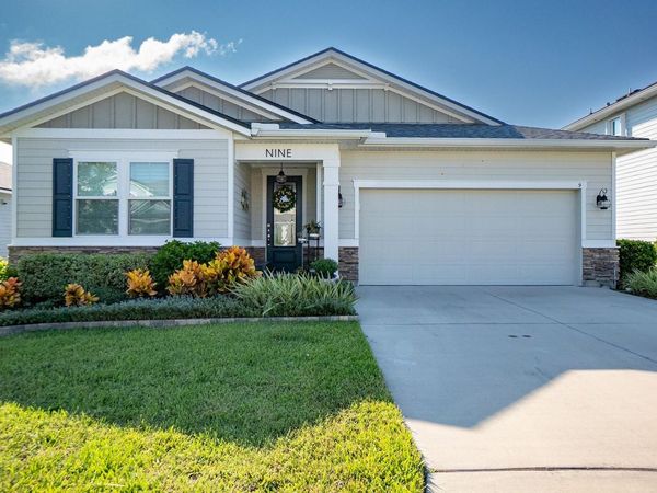 9 LOS LAGOS BOULEVARD , PALM COAST, FL 32137