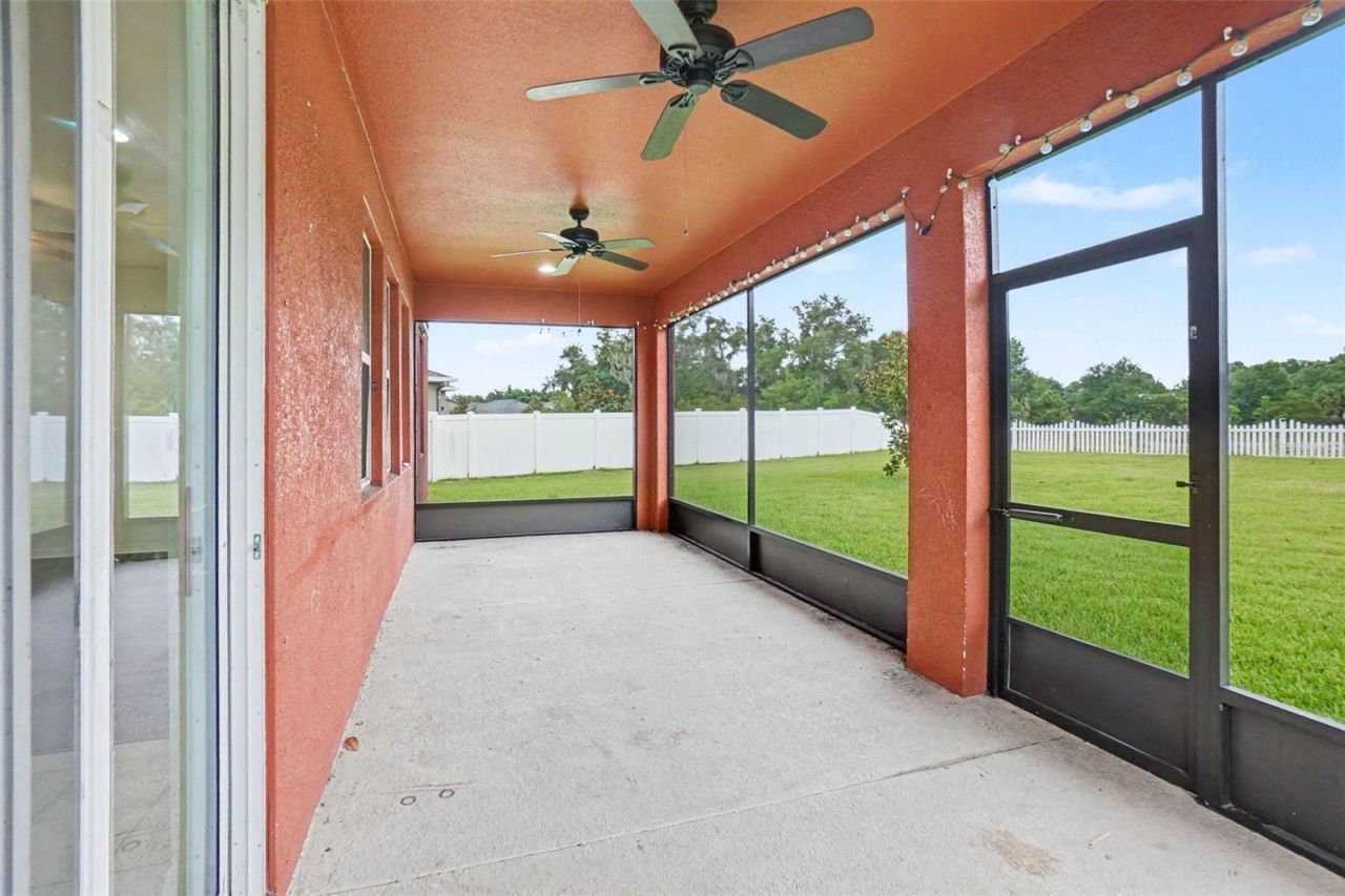 12112 Ledbury Commons Drive , Gibsonton, FL 33534 Photo