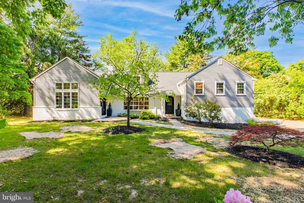 1110 W VALLEY ROAD , WAYNE, PA 19087