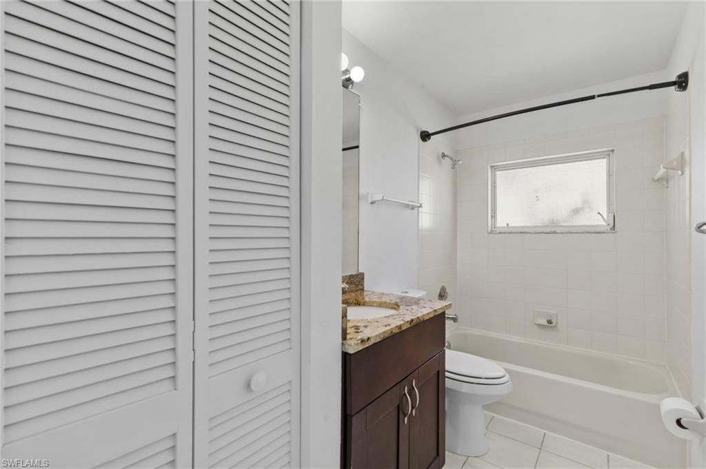 1514 NE 2nd St , Cape Coral, FL 33909 Photo
