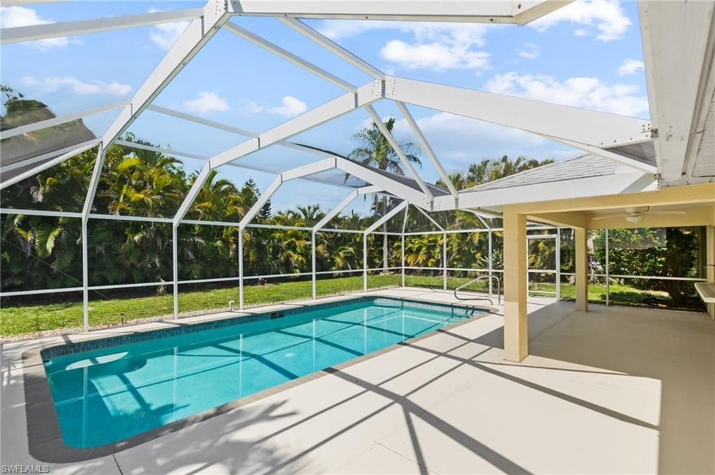 1514 NE 2nd St, Cape Coral, FL 33909 Photo