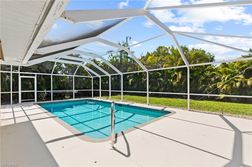 1514 NE 2nd St, Cape Coral, FL 33909 Photo