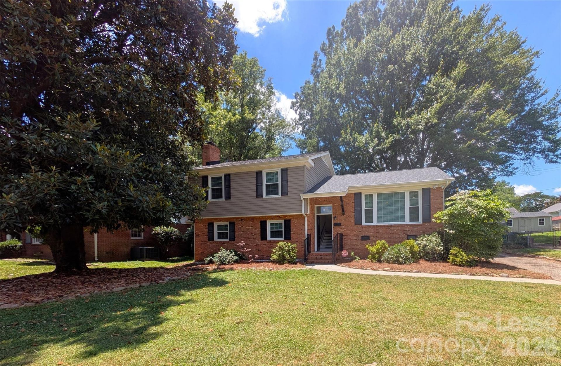 6724 Sunview Drive, Charlotte, NC 28210 Main Photo