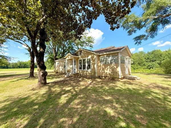 394 Fikes Road, Fulton, MS 38843