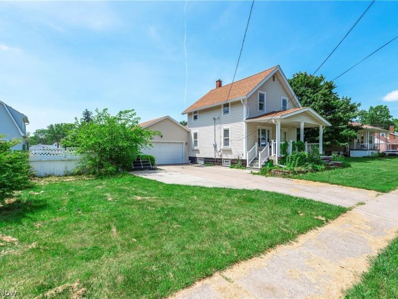 672 Jackson Street, Amherst, OH 44001 Photo 3