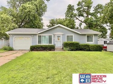 903 Jackson Avenue, Seward, NE 68434