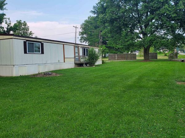 128 S Kentucky Street, Jasonville, IN 47438