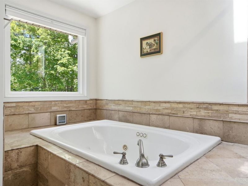 9663 Lupine Drive, West Chester, OH 45241 Photo 34