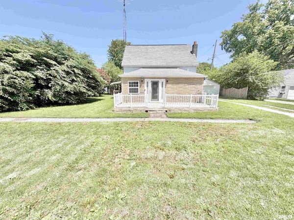 205 W ADAMS Street, Abingdon, IL 61410