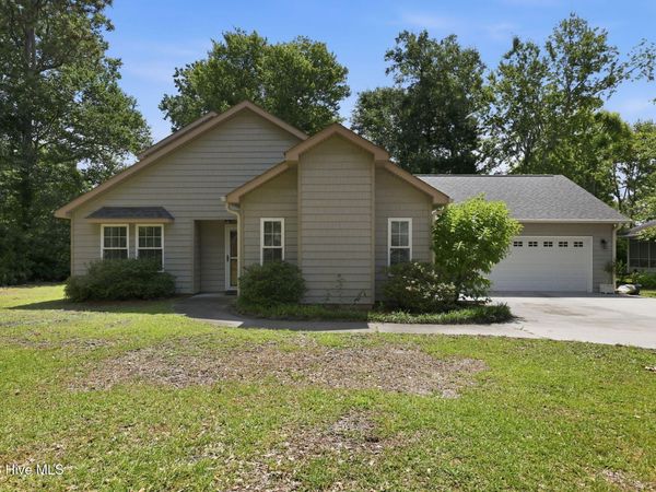 216 Lord Granville Drive , Morehead City, NC 28557
