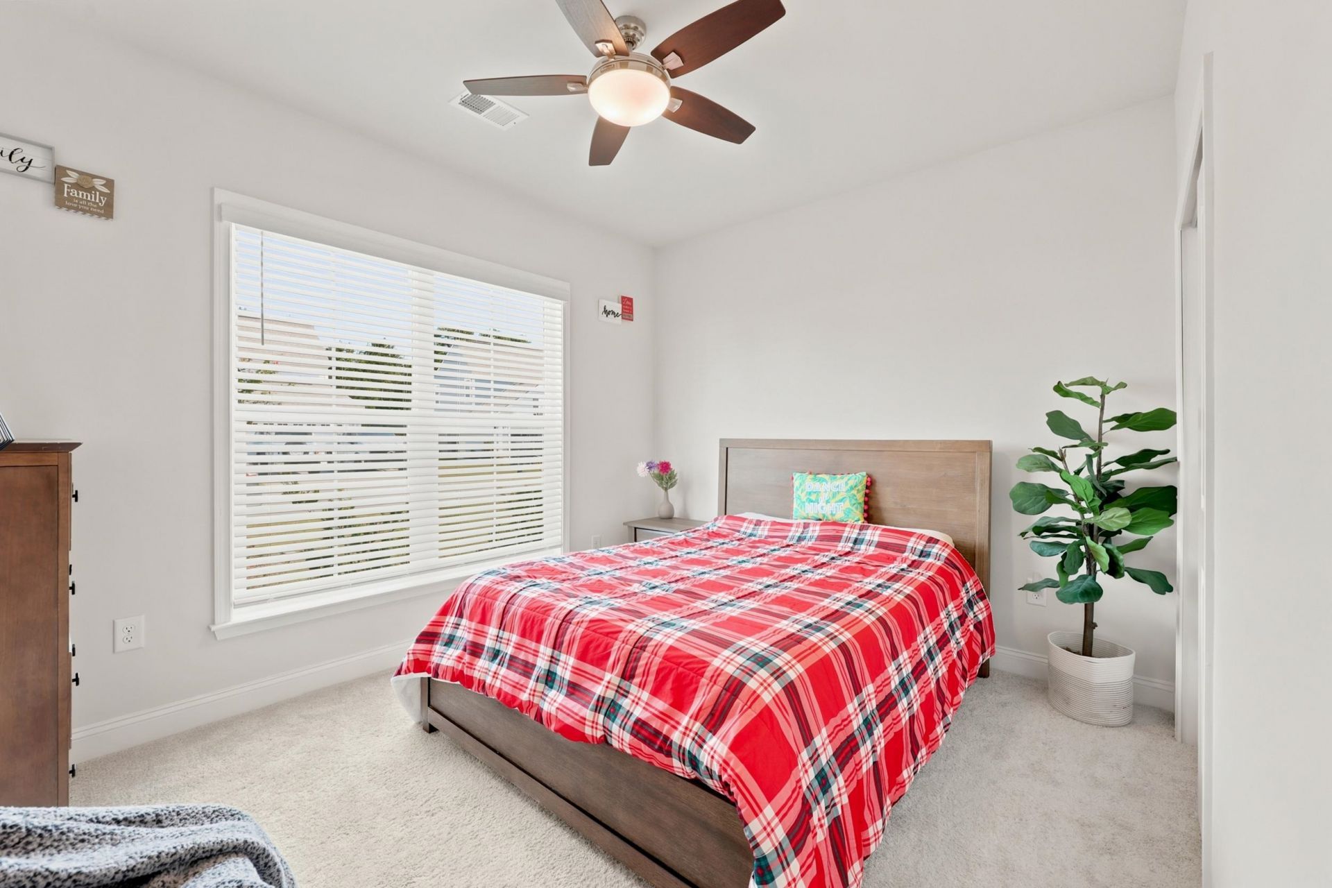 1537 Villena Dr.  Photo 17