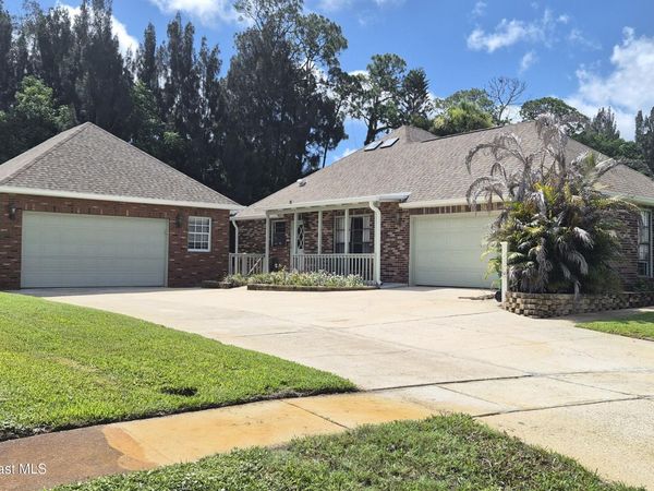 664 Manor Place , Melbourne, FL 32904
