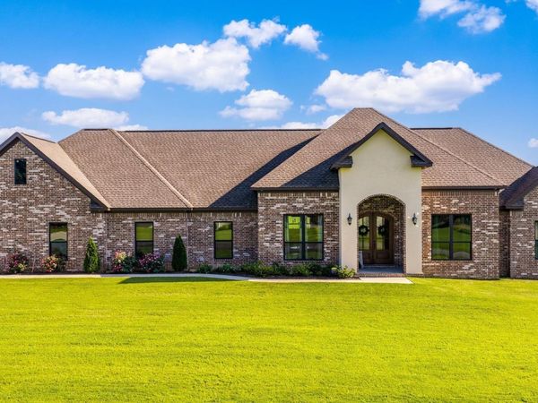 40 Lowell, Greenbrier, AR 72058