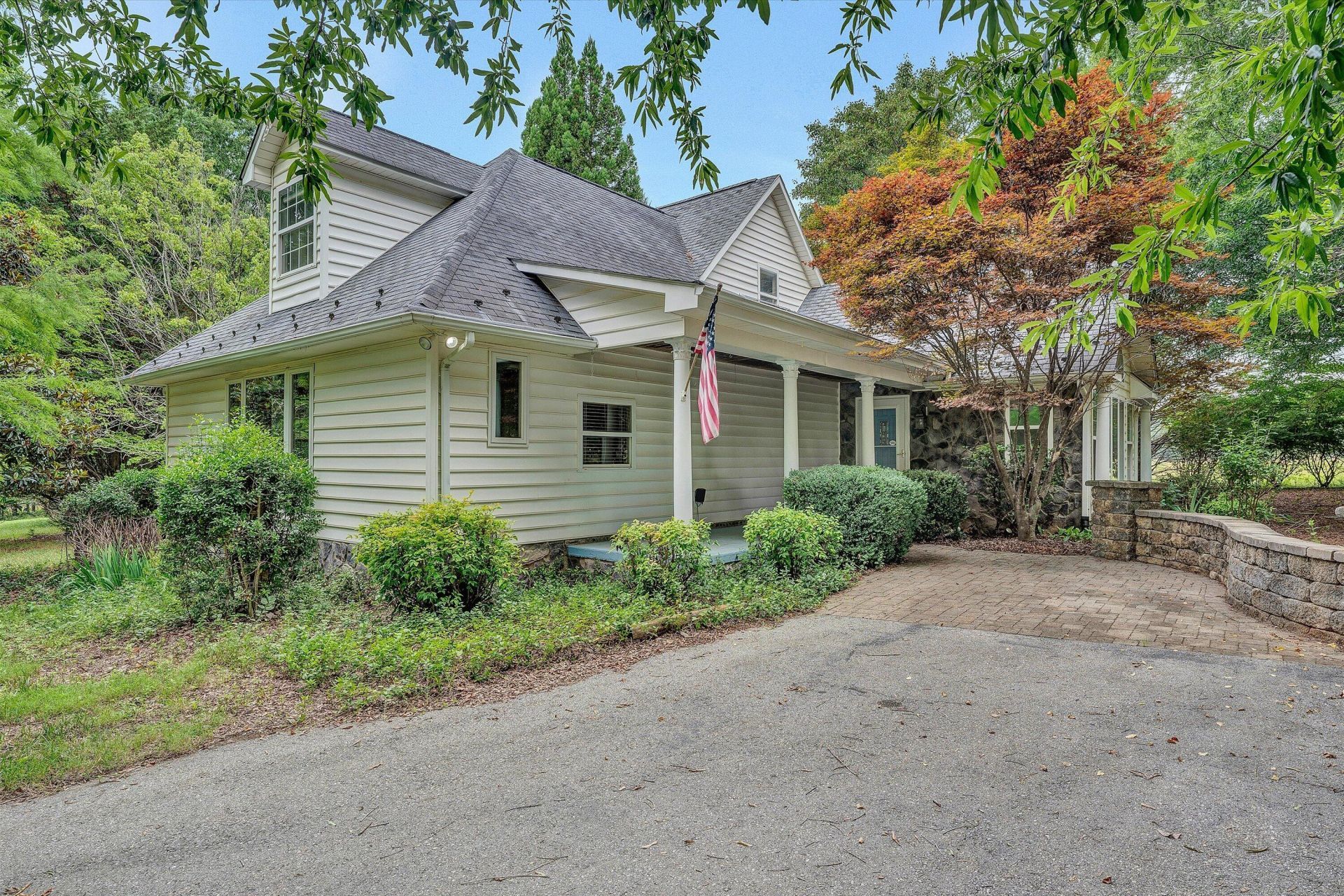 2932 Dickerson Mill Rd, Bedford, VA 24523 Main Photo