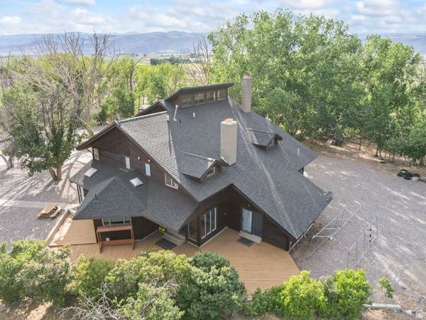 460 E LANDSLIDE RD S, Central Valley, UT 84754