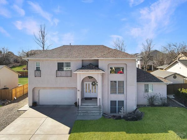 17 Redondo Ln, Pueblo, CO 81005