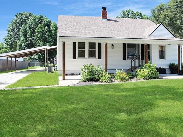 603 W 29th Street, Higginsville, MO 64037