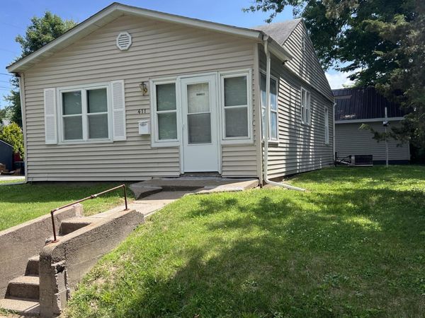 411 MUNN, Muscatine, IA 52761