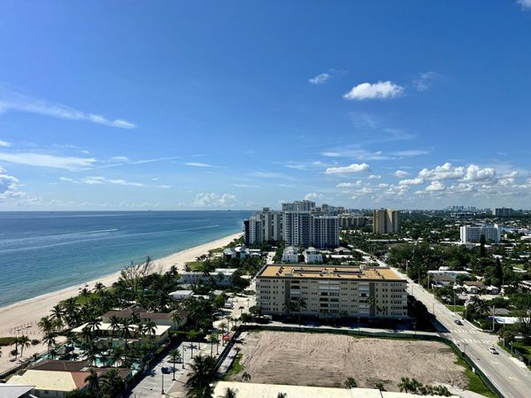 111 Briny Avenue, Unit 21-06, Pompano Beach, FL 33062