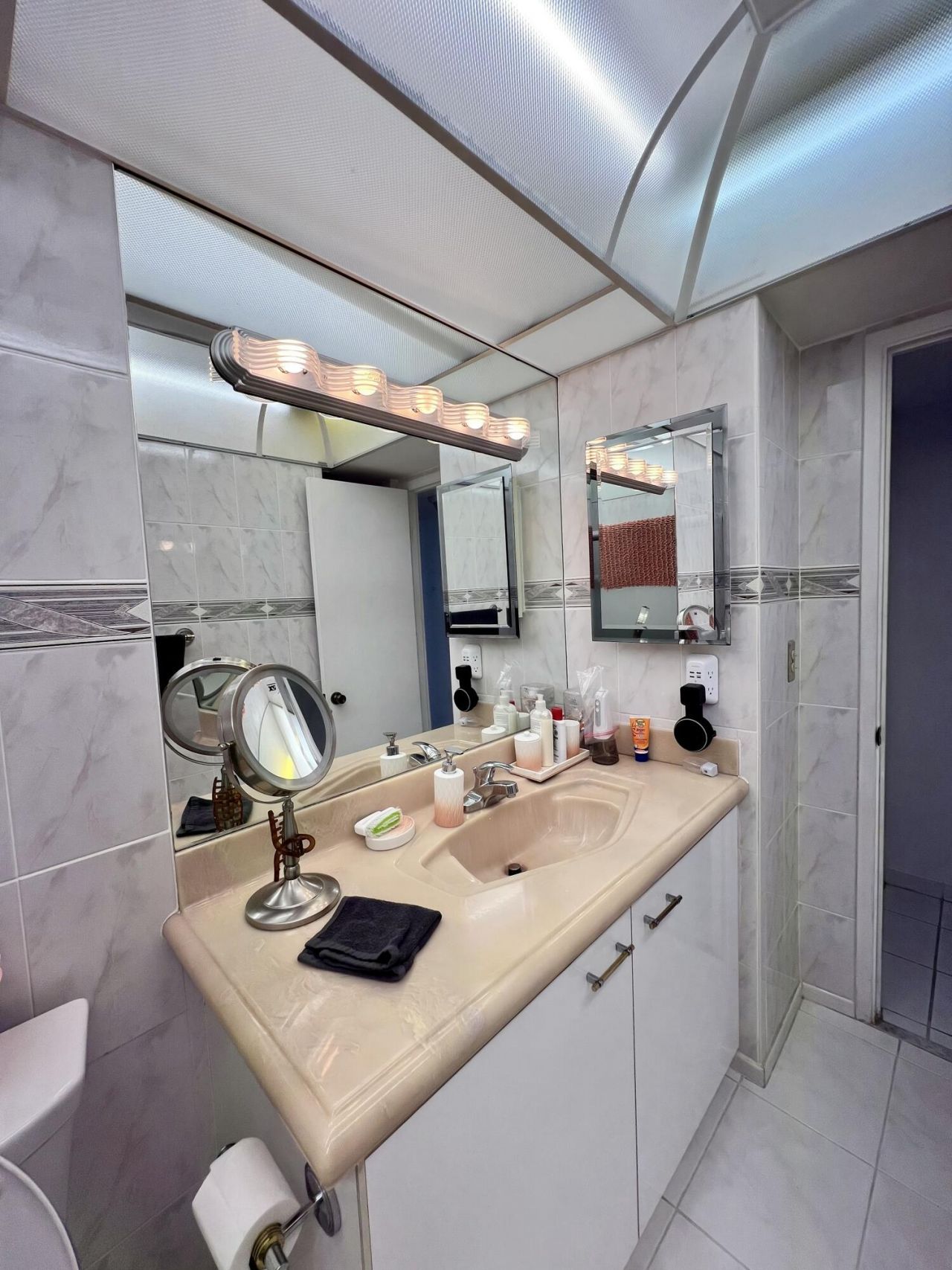 111 Briny Avenue, Unit 21-06, Pompano Beach, FL 33062 Photo