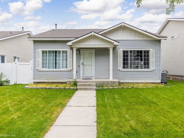 10209 E 17th Ln, Spokane Valley, WA 99206