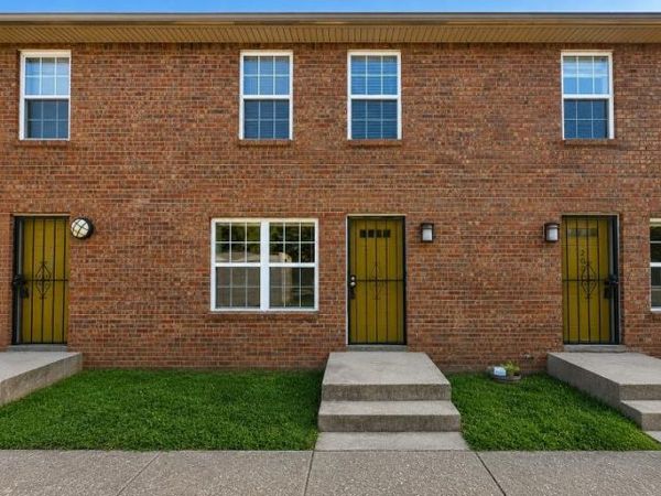 2002 Tynewood Dr, Clarksville, TN 37042